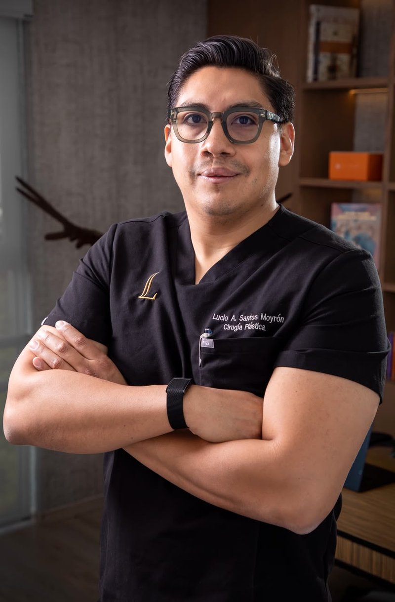 Dr. Lucio Alejandro Santos Moyrón